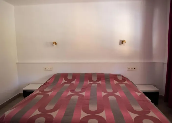 Con Piscina Privada