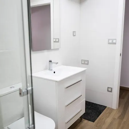 Con Piscina Privada